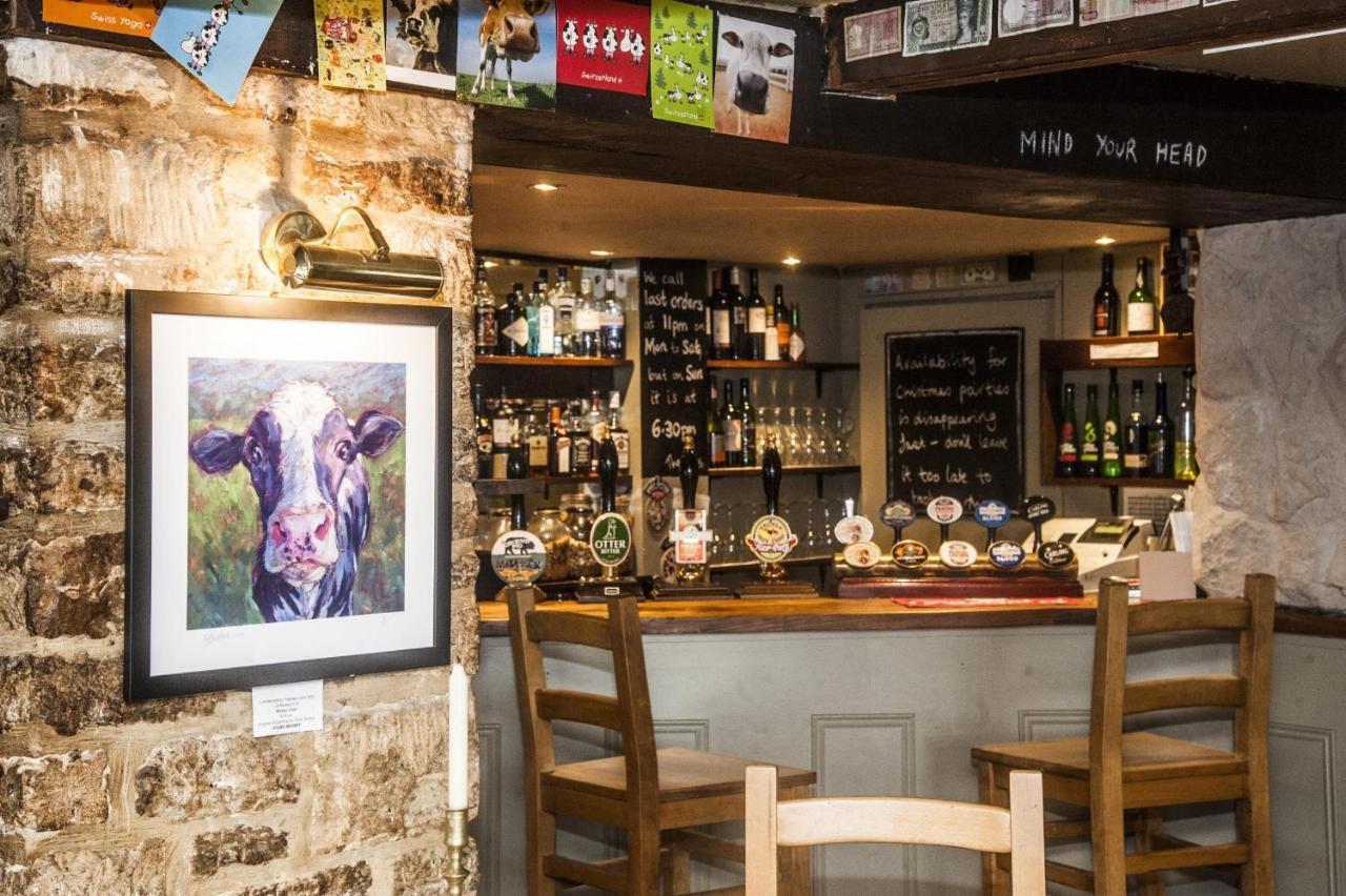 The Old Spotted Cow Acomodação com café da manhã Marston Meysey Exterior foto
